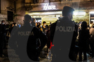 NEWS - Coronavirus: Polizeikontrollen im nächtlichen Rom