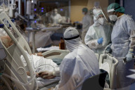 NEWS - Coronavirus: Intensivpflege von Patienten der zweiten Welle