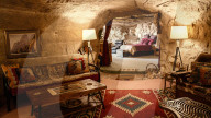 FEATURE - Hotel bietet Räume in einer unterirdischen Höhle in New Mexico an