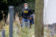 NEWS -  Hollands Premier Rutte fährt in Jeans mit dem Velo zum Ministertreffen in Den Haag