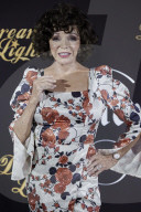 Joan Collins beim Photocall zu "Glow and Darkness" in Madrid