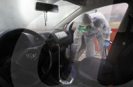 NEWS - Coronavirus: Russland: Desinfektion von Taxis in Moskau