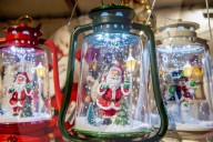 NEWS - Das Weihnachtsdorf im niederländischen Scheveningen hat seine Pforten geöffnet