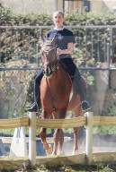 Los Angeles, CA, USA. October 28, 2020
Amber Heard is in high spirits and pulls some funny faces as she enjoys a two-hour horseback ride in Los Angeles on Wednesday afternoon.