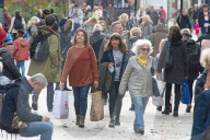 NEWS - Coronavirus: Volle Einkaufsstrasse in London nach Ankündigung von zweitem Lockdown