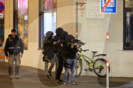 NEWS - Terrorangriff in Wien: Polizei auf den Strassen in der Innenstadt