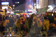 NEWS - Coronavirus: Letzter Abend vor dem 2. Lockdown in Grossbritannien