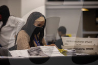 NEWS - USA Wahlen: Stimmenauszählung in Fulton County, Atlanta, Georgia