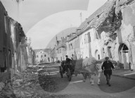 Mono Negative