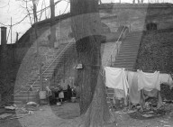 Mono Negative