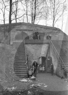 Mono Negative