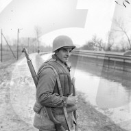 Mono Negative