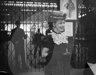 Mono Negative