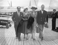 Mono Negative