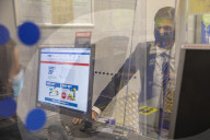 UK Chancellor visits a branch of Screwfix 