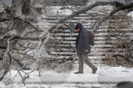 NEWS - Russland: Eisregen in Wladiwostock