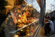 Christmas shopping time during Covid-19 pandemic - Zurich