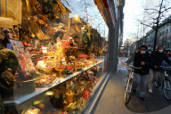 Christmas shopping time during Covid-19 pandemic - Zurich