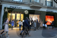 Christmas shopping time during Covid-19 pandemic - Zurich