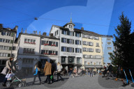 Christmas shopping time during Covid-19 pandemic - Zurich