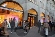 Christmas shopping time during Covid-19 pandemic - Zurich