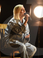 PEOPLE - American Music Awards