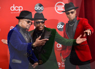 PEOPLE - American Music Awards