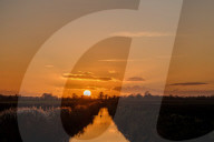 FEATURE - Sonnenuntergang über Flachmoor in Cambridgeshire