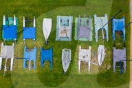 FEATURE - Hunderte von Booten überwintern auf dem Rasen in Cambridgeshire