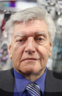 PEOPLE - David Prowse: Darth-Vader-Schauspieler stirbt im Alter von 85 Jahren