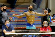 FEATURE - Fitness-Wettbewerb mit Maske in Cancun,