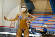 FEATURE - Fitness-Wettbewerb mit Maske in Cancun,
