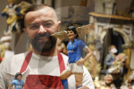 FEATURE - Neapel: Terrakotta-Figuren für die Krippe von Maradona und US-Präsident Biden

