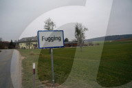 FEATURE -  Aus der Ortschaft Fucking wird Fugging