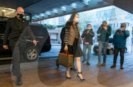NEWS - Huawei-Finanzchefin Meng Wanzhou mit Fussfessel auf dem Weg zum Gericht  in Vancouver