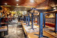 NEWS - Coronavirus: Geschlossene Restaurant, Cafes und Nachtclubs in Den Haag