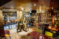 NEWS - Coronavirus: Geschlossene Restaurant, Cafes und Nachtclubs in Den Haag