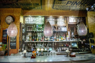 NEWS - Coronavirus: Geschlossene Restaurant, Cafes und Nachtclubs in Den Haag