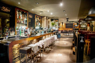 NEWS - Coronavirus: Geschlossene Restaurant, Cafes und Nachtclubs in Den Haag