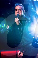 PEOPLE - Robbie Williams tritt in der Jonathan Ross Show auf