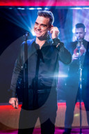 PEOPLE - Robbie Williams tritt in der Jonathan Ross Show auf