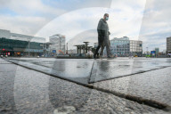NEWS - Coronavirus: Lockdown am Berliner Alexanderplatz