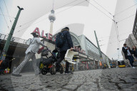 NEWS - Coronavirus: Lockdown am Berliner Alexanderplatz