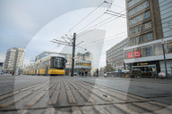 NEWS - Coronavirus: Lockdown am Berliner Alexanderplatz