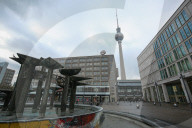 NEWS - Coronavirus: Lockdown am Berliner Alexanderplatz