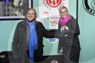 PEOPLE - Promis verteilen Essen und Geschenke für Obdachlose und Bedürftige in Berlin