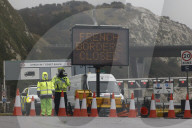 France blocks arrivals from UK