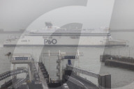 France blocks arrivals from UK
