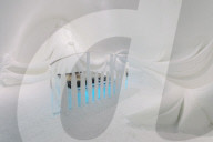 FEATURE - Kann virtzuell besucht werden: Das Icehotel im Norden Schwedens hat jedes Zimmer mit Eisskulpturen thematisiert
