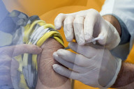NEWS - Coronavirus:  Impfstart in Köln - Erste Bewohner von Pflegeheimen werden geimpft